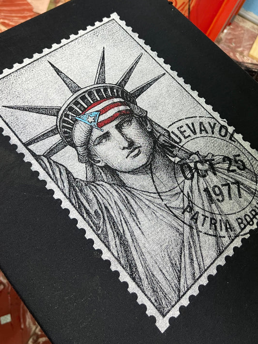 Black Puerto Rico T-shirt – Statue of Liberty with Puerto Rican Flag