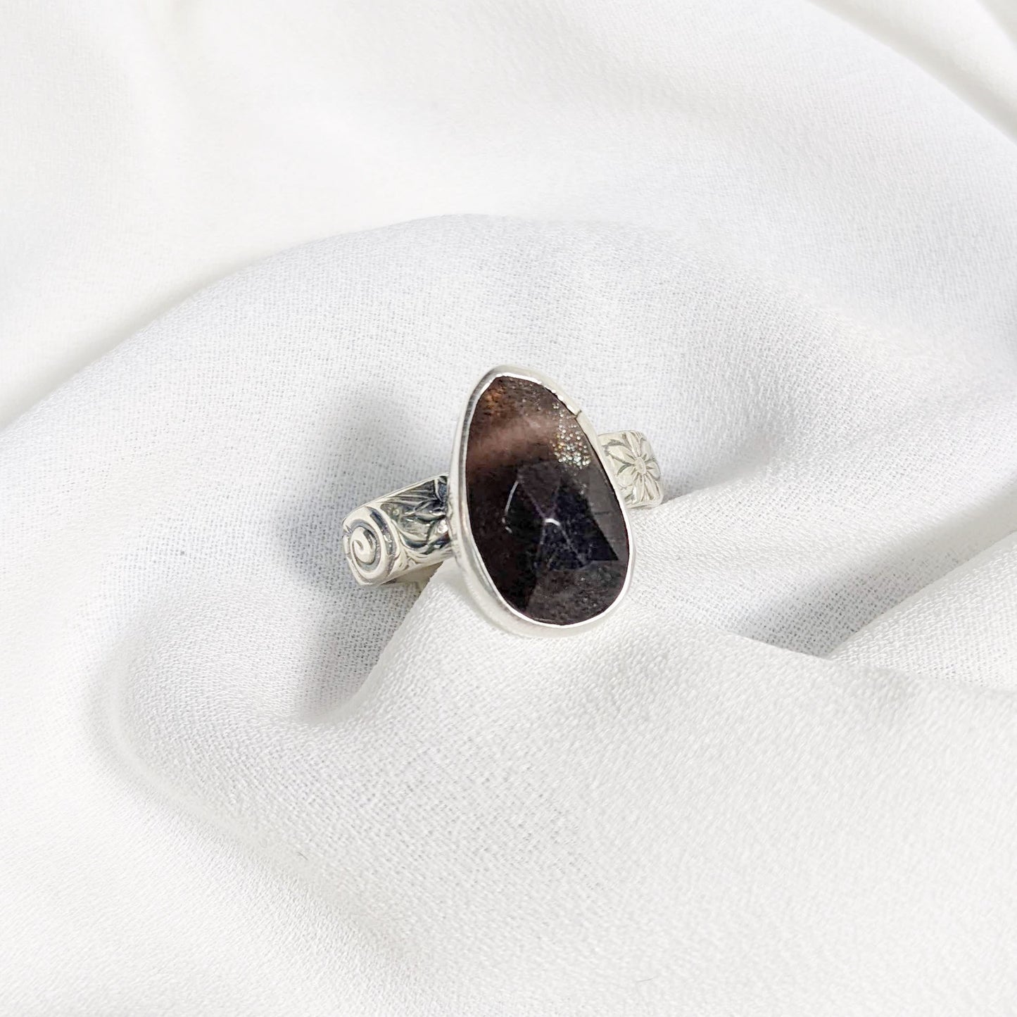 Ring 'Moonstone' Chocolate | Silver| Purple Snap Jewelers